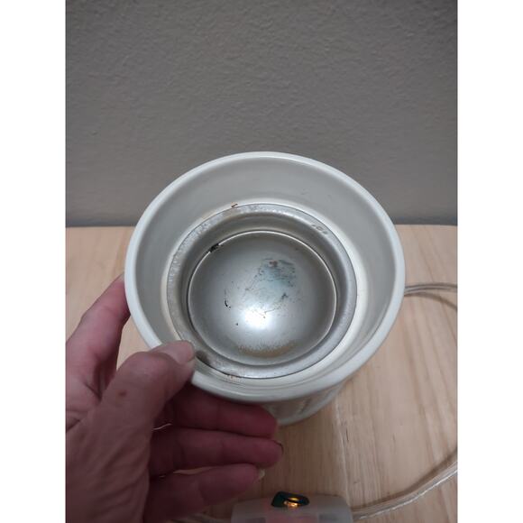 Scentsy SPW-02 white ceramic Dove Weave 13W electric scented wax warmer - Picture 10 of 12